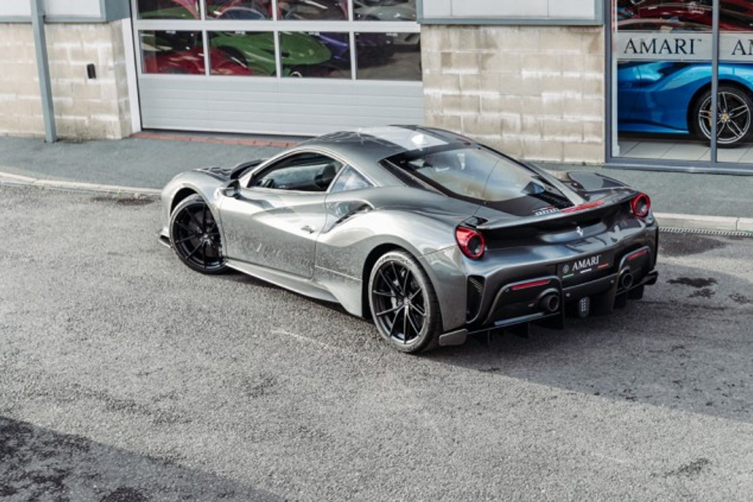 FERRARI 488 PISTA COUPE 3.9 VS 2DR SEMI AUTOMATIC