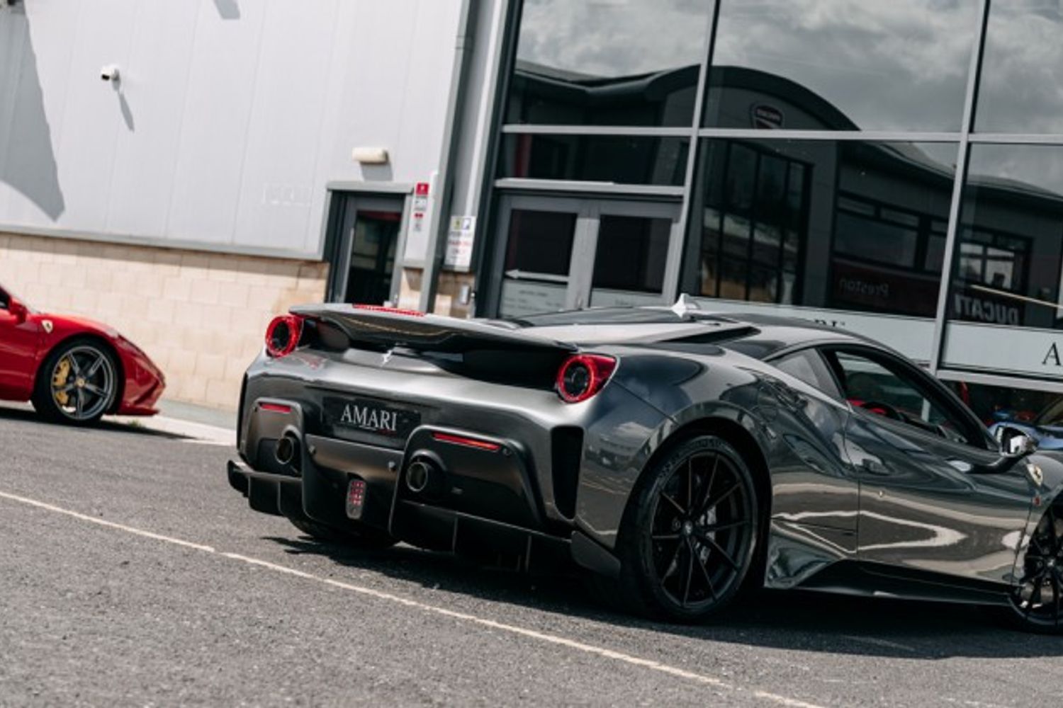 FERRARI 488 PISTA COUPE 3.9 VS 2DR SEMI AUTOMATIC
