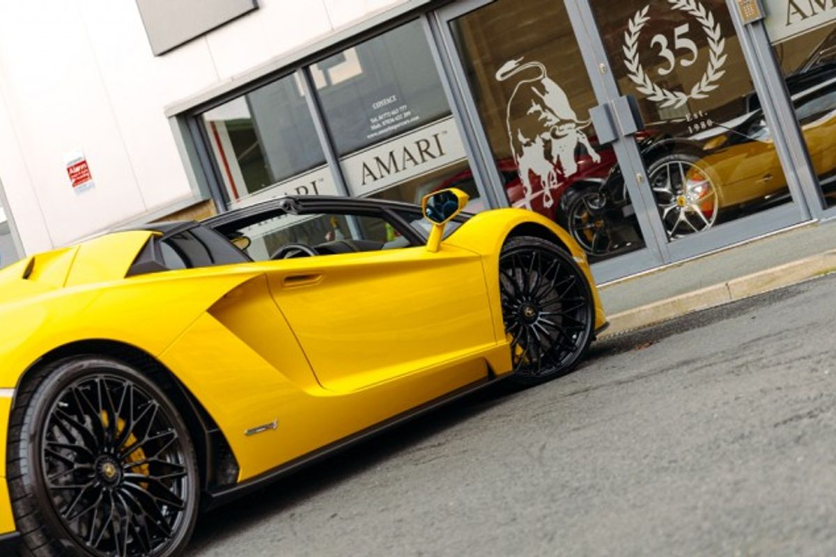 LAMBORGHINI AVENTADOR CONVERTIBLE 6.5 LP 740-4 S ROADSTER 2DR SEMI AUTOMATIC