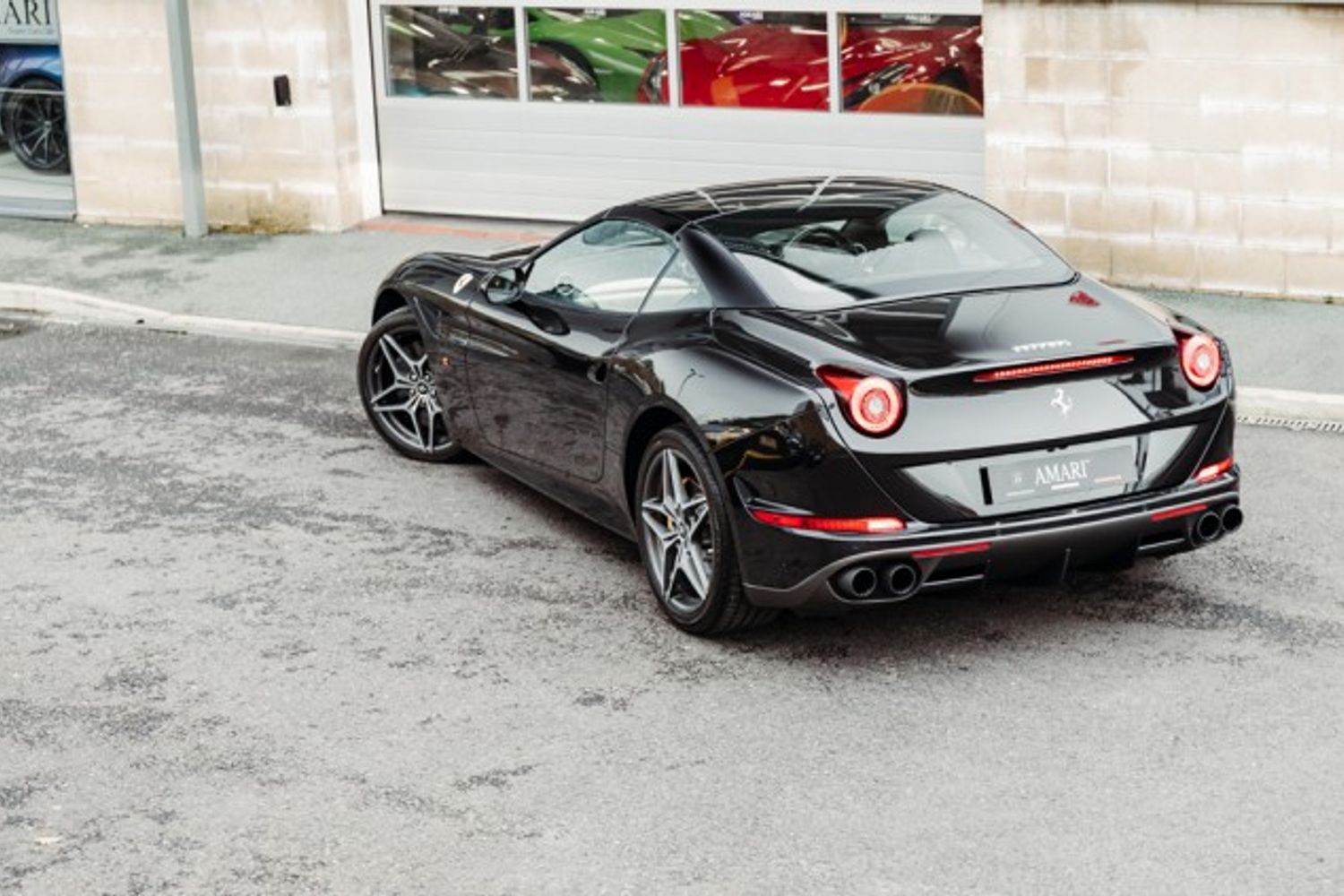 FERRARI CALIFORNIA CONVERTIBLE 3.9 DD 2DR SEMI AUTOMATIC