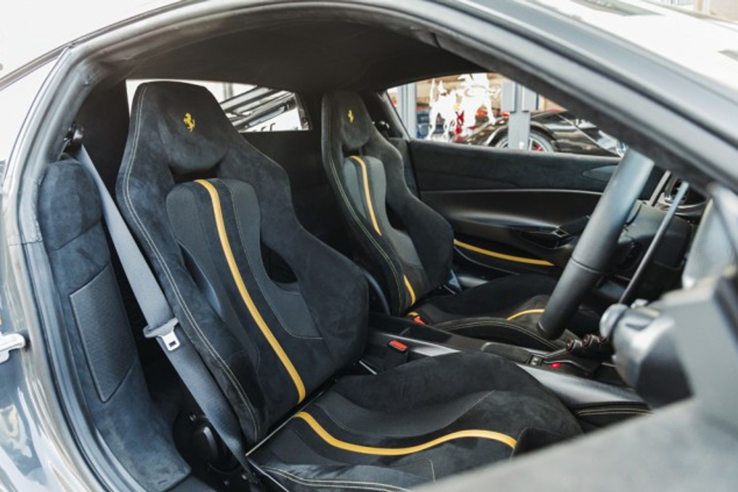 FERRARI 488 PISTA COUPE 3.9 VS 2DR SEMI AUTOMATIC