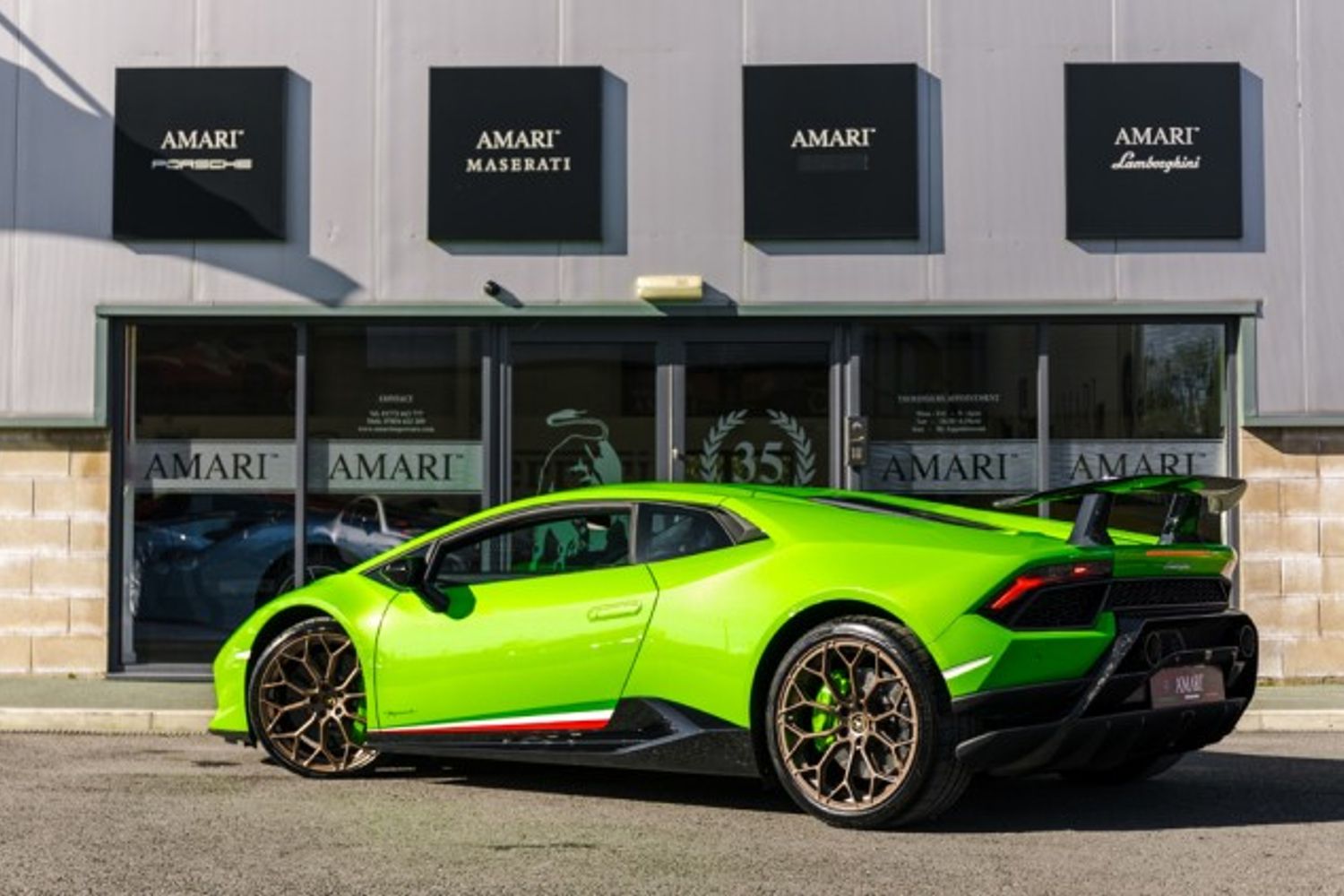 LAMBORGHINI HURACAN COUPE 5.2 LP 640-4 PERFORMANTE 2DR SEMI AUTOMATIC