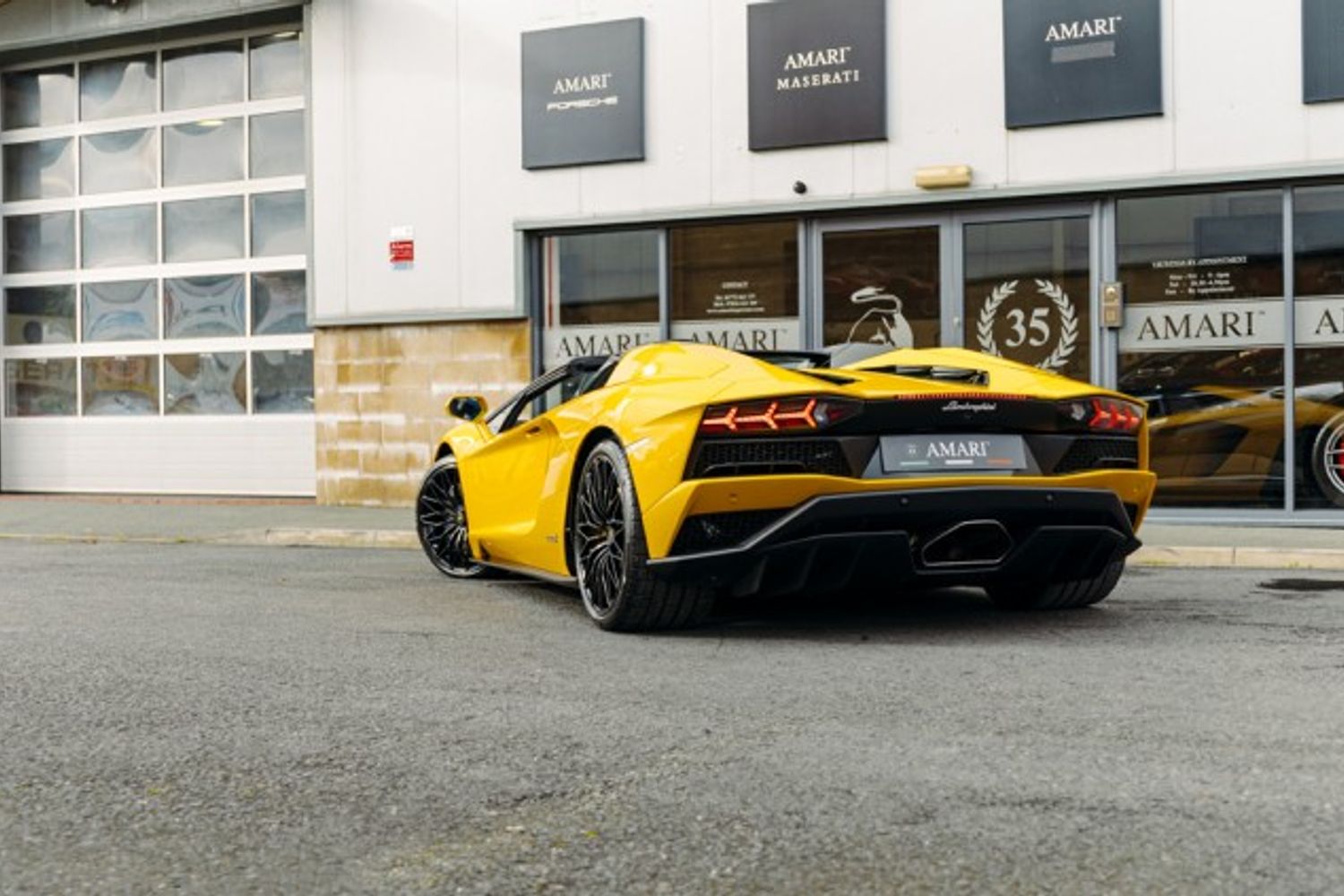 LAMBORGHINI AVENTADOR CONVERTIBLE 6.5 LP 740-4 S ROADSTER 2DR SEMI AUTOMATIC