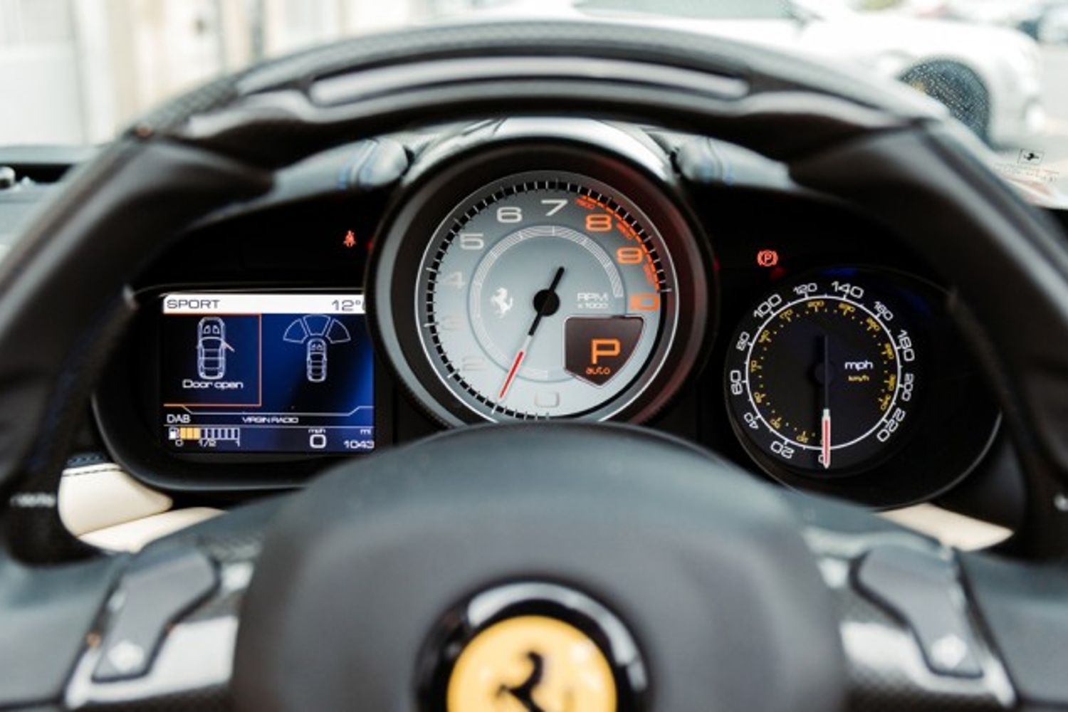 FERRARI CALIFORNIA CONVERTIBLE 3.9 DD 2DR SEMI AUTOMATIC
