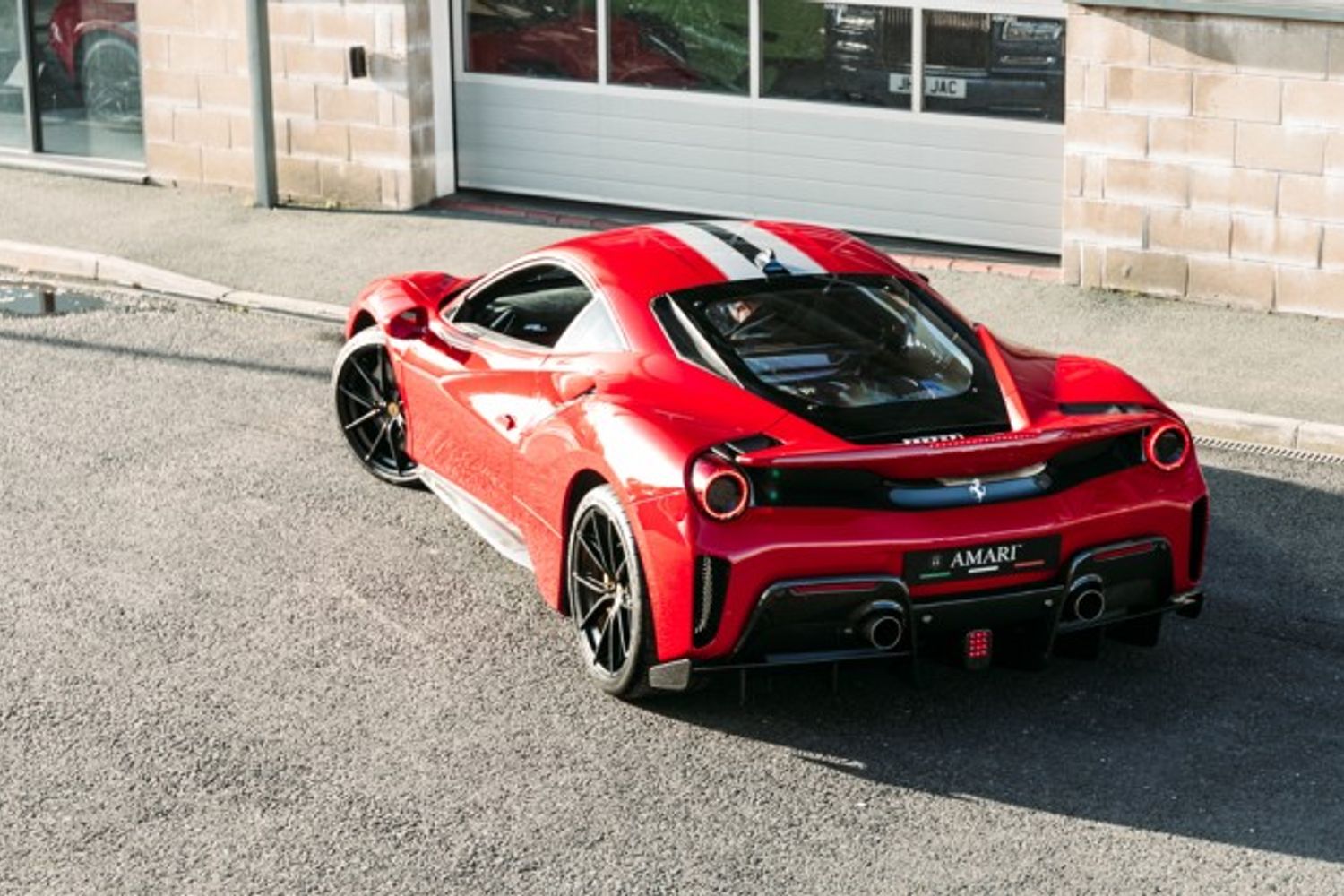 FERRARI 488 PISTA COUPE 3.9 VS 2DR SEMI AUTOMATIC