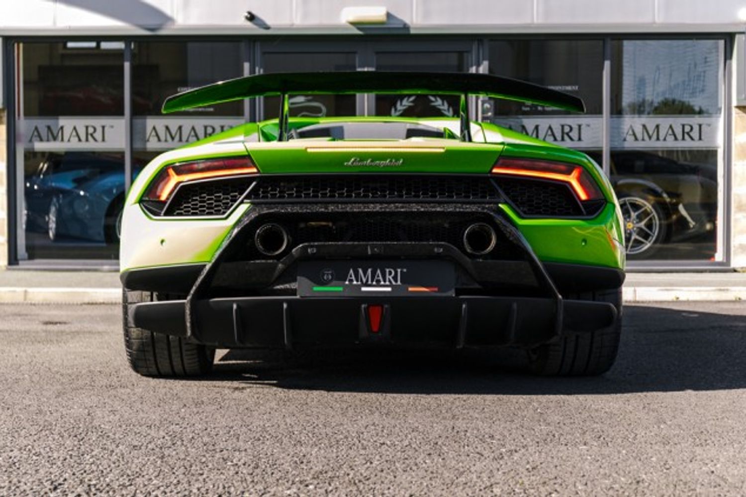 LAMBORGHINI HURACAN COUPE 5.2 LP 640-4 PERFORMANTE 2DR SEMI AUTOMATIC