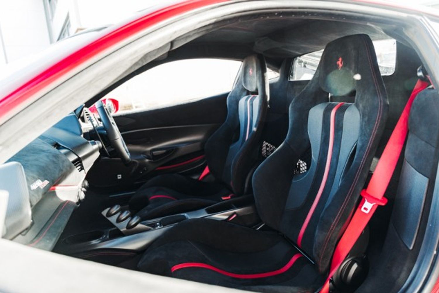 FERRARI 488 PISTA COUPE 3.9 VS 2DR SEMI AUTOMATIC