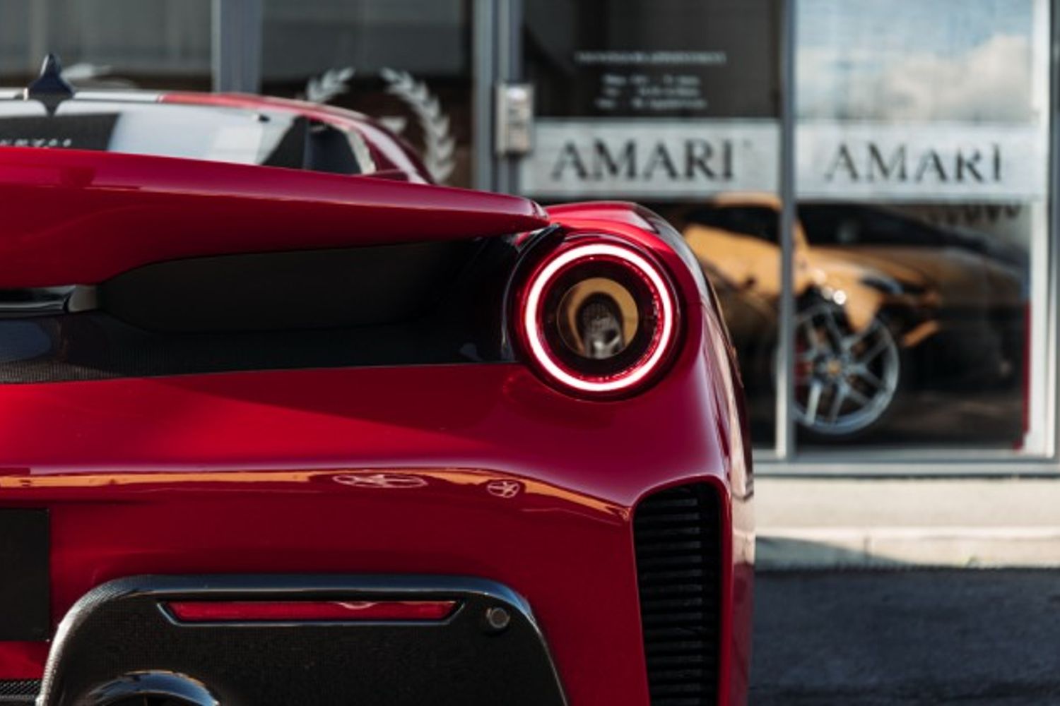 FERRARI 488 PISTA COUPE 3.9 VS 2DR SEMI AUTOMATIC