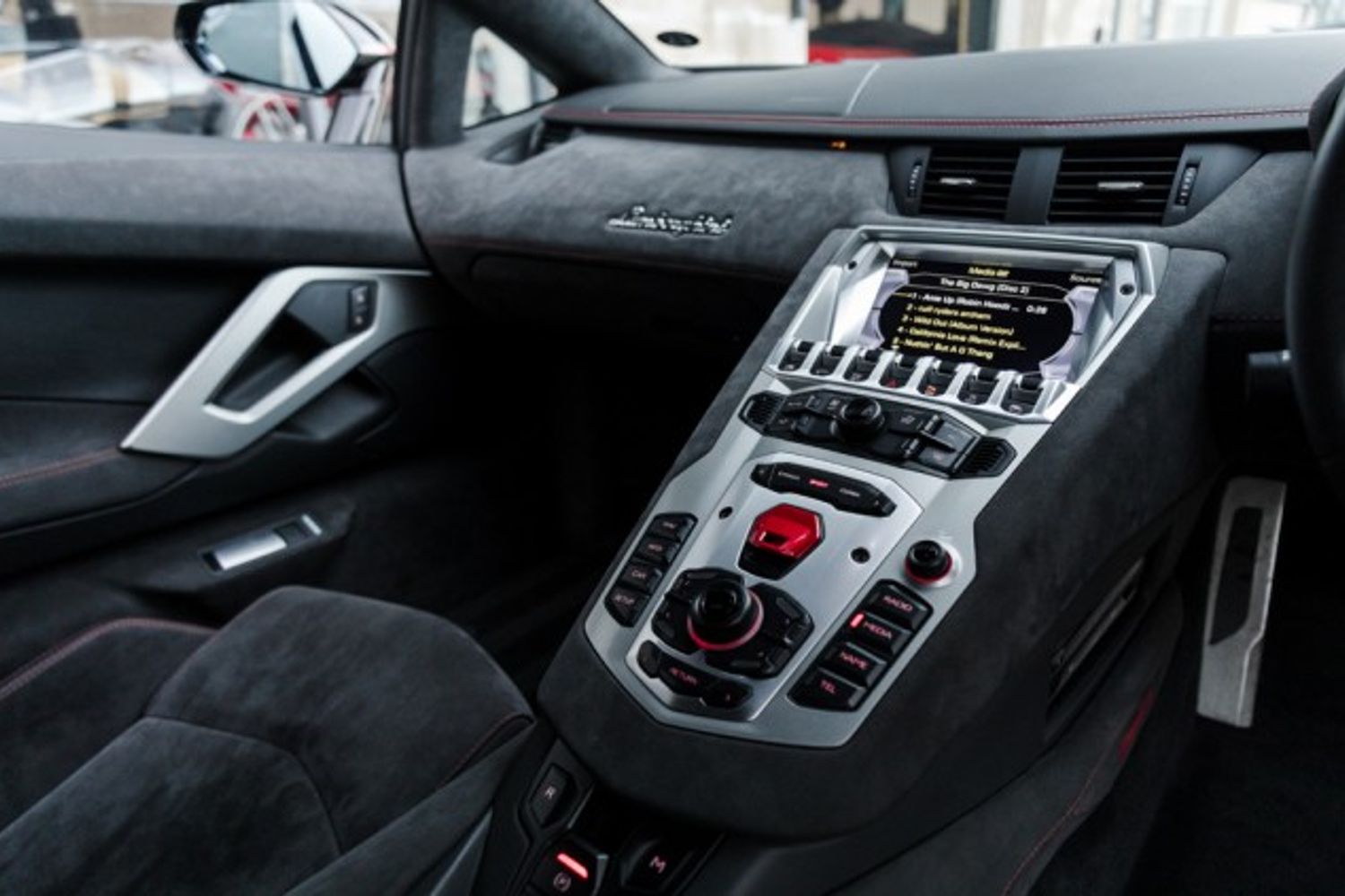 LAMBORGHINI AVENTADOR COUPE 6.5 LP 700-4 PIRELLI EDITION