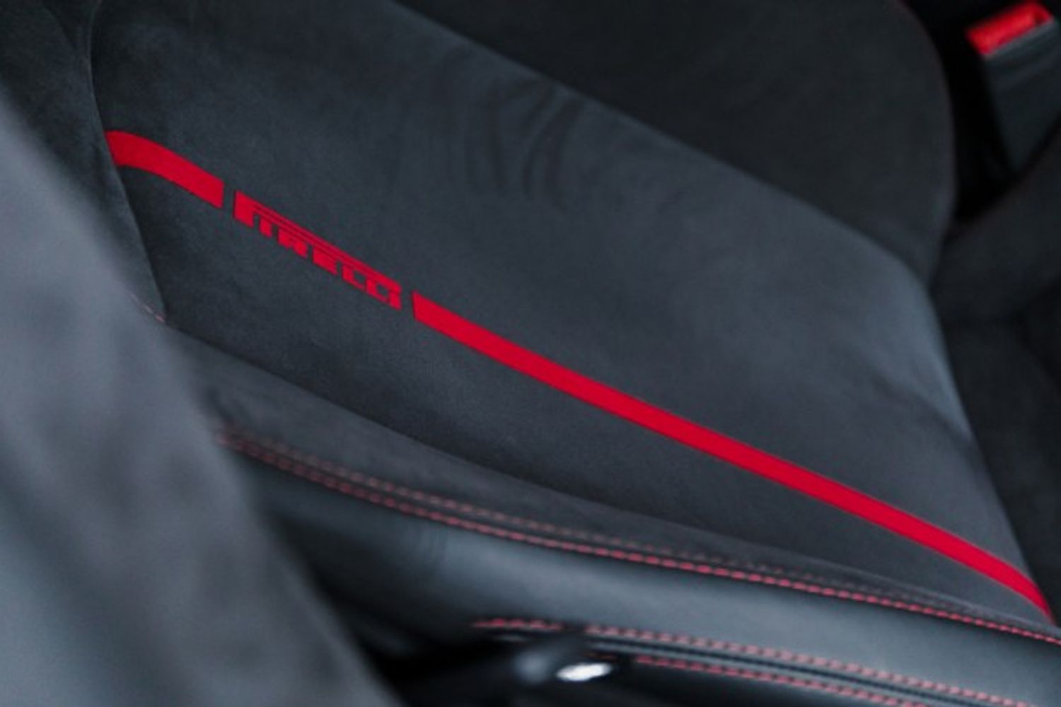 LAMBORGHINI AVENTADOR COUPE 6.5 LP 700-4 PIRELLI EDITION