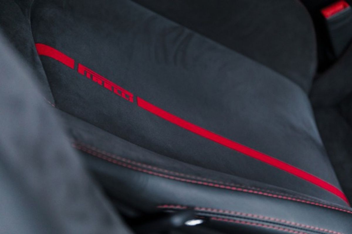 LAMBORGHINI AVENTADOR COUPE 6.5 LP 700-4 PIRELLI EDITION