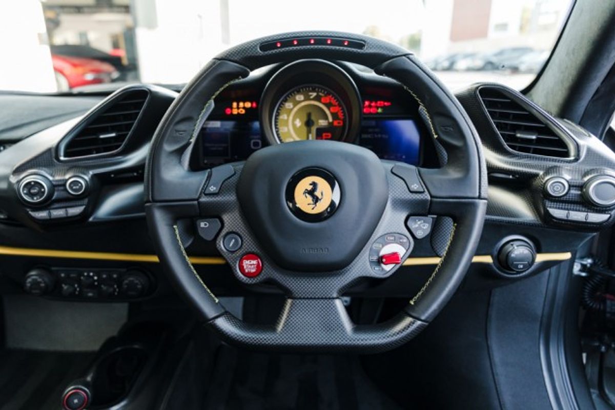 FERRARI 488 PISTA COUPE 3.9 VS 2DR SEMI AUTOMATIC