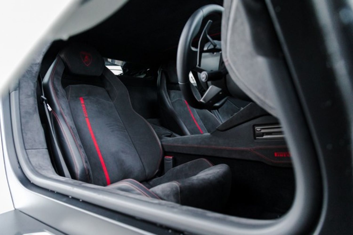 LAMBORGHINI AVENTADOR COUPE 6.5 LP 700-4 PIRELLI EDITION
