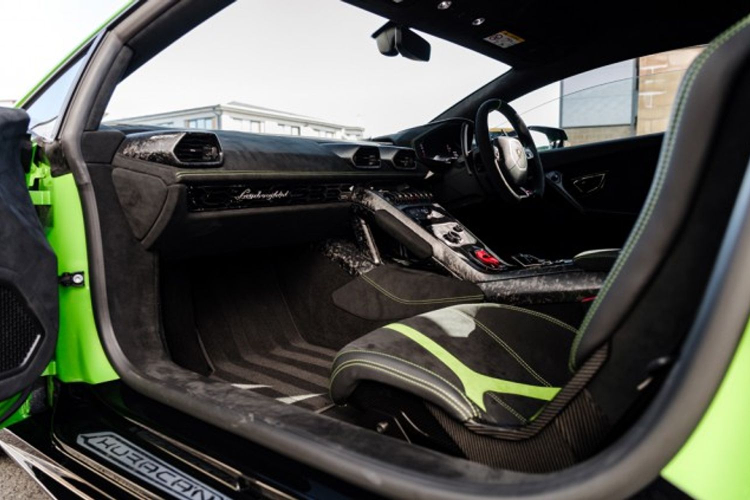 LAMBORGHINI HURACAN COUPE 5.2 LP 640-4 PERFORMANTE 2DR SEMI AUTOMATIC