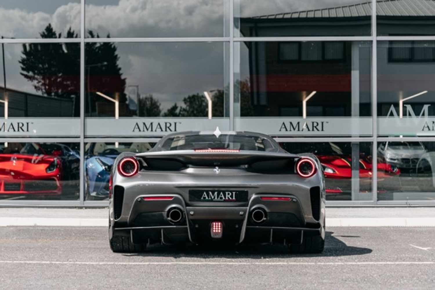 FERRARI 488 PISTA COUPE 3.9 VS 2DR SEMI AUTOMATIC