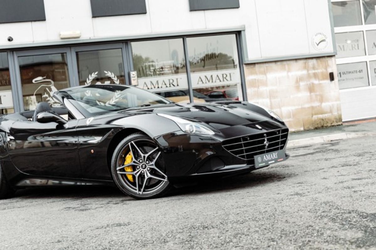 FERRARI CALIFORNIA CONVERTIBLE 3.9 DD 2DR SEMI AUTOMATIC