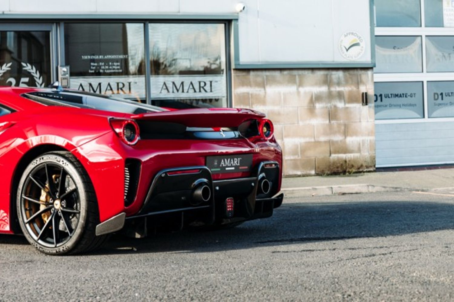 FERRARI 488 PISTA COUPE 3.9 VS 2DR SEMI AUTOMATIC