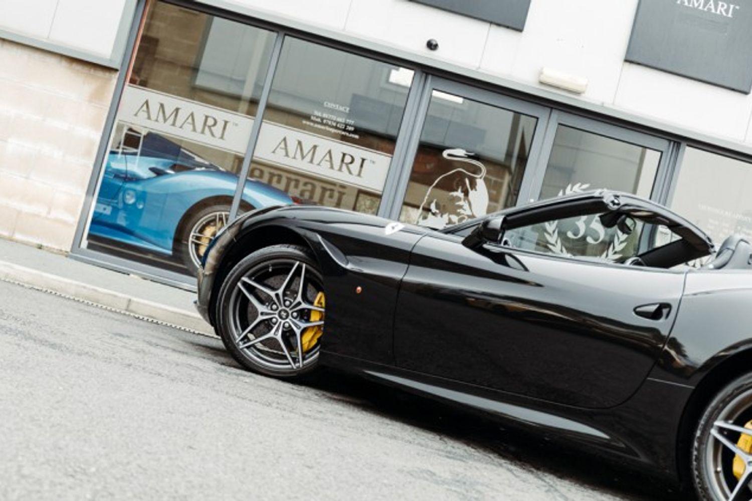 FERRARI CALIFORNIA CONVERTIBLE 3.9 DD 2DR SEMI AUTOMATIC
