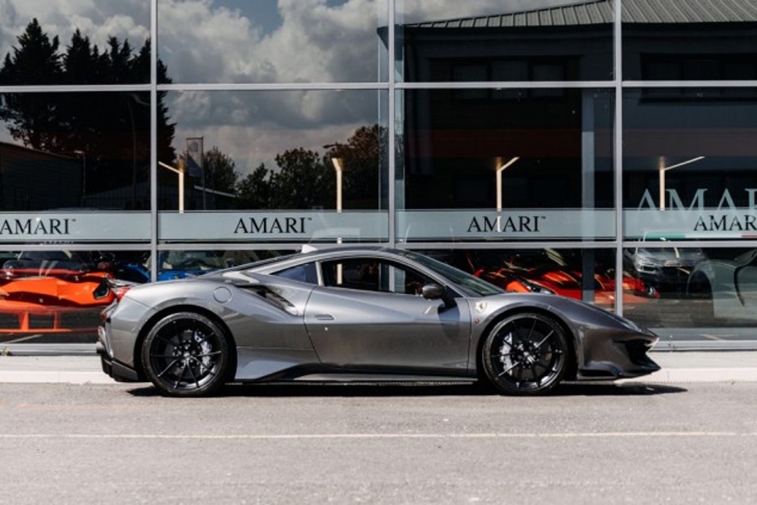 FERRARI 488 PISTA COUPE 3.9 VS 2DR SEMI AUTOMATIC