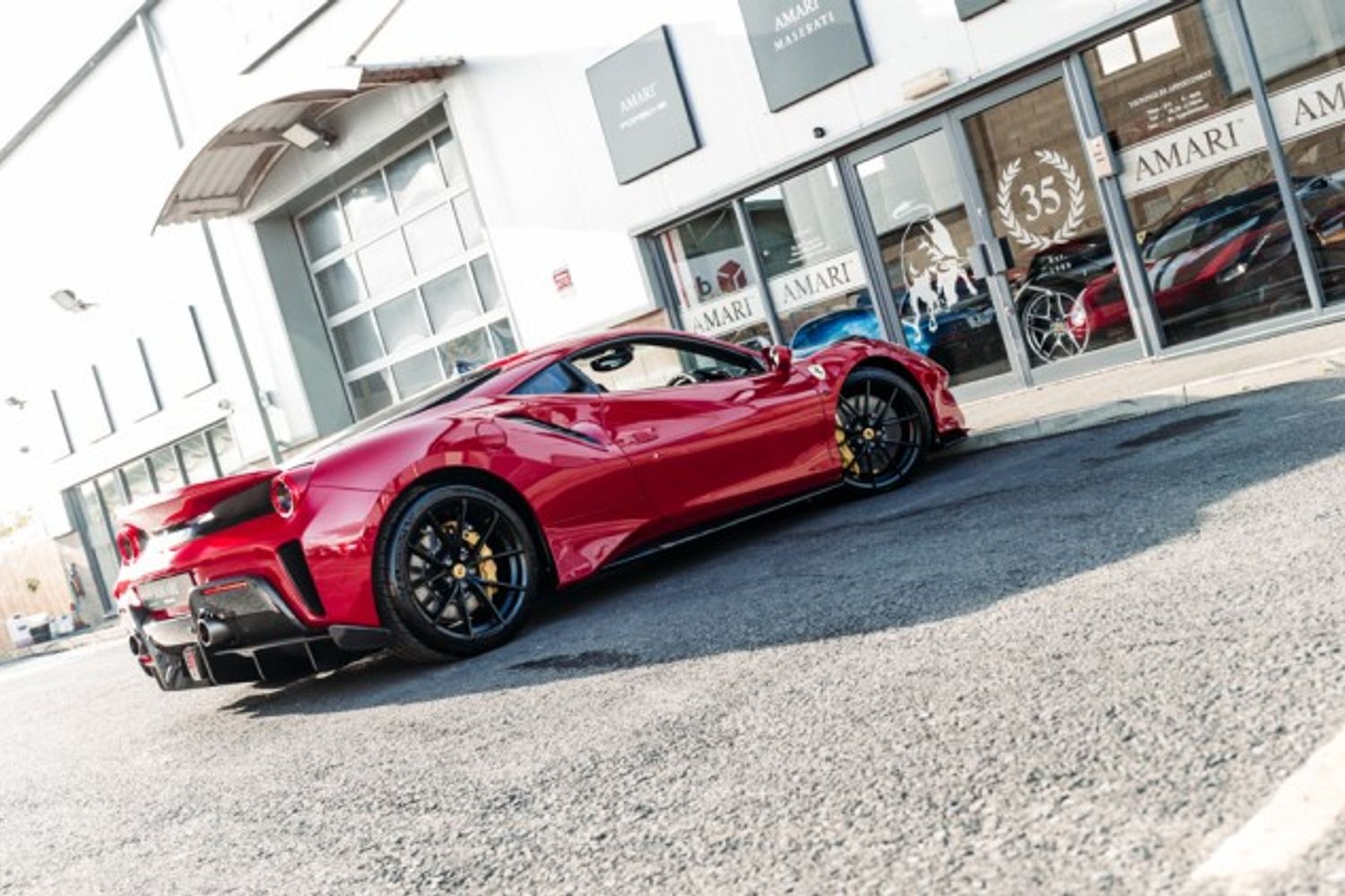 FERRARI 488 PISTA COUPE 3.9 VS 2DR SEMI AUTOMATIC