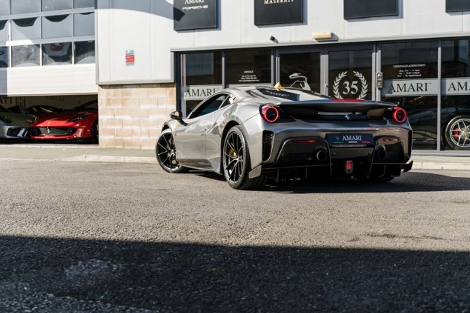 FERRARI 488 PISTA COUPE 3.9 VS 2DR SEMI AUTOMATIC