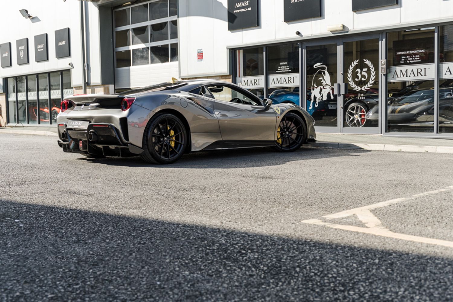 FERRARI 488 PISTA COUPE 3.9 VS 2DR SEMI AUTOMATIC