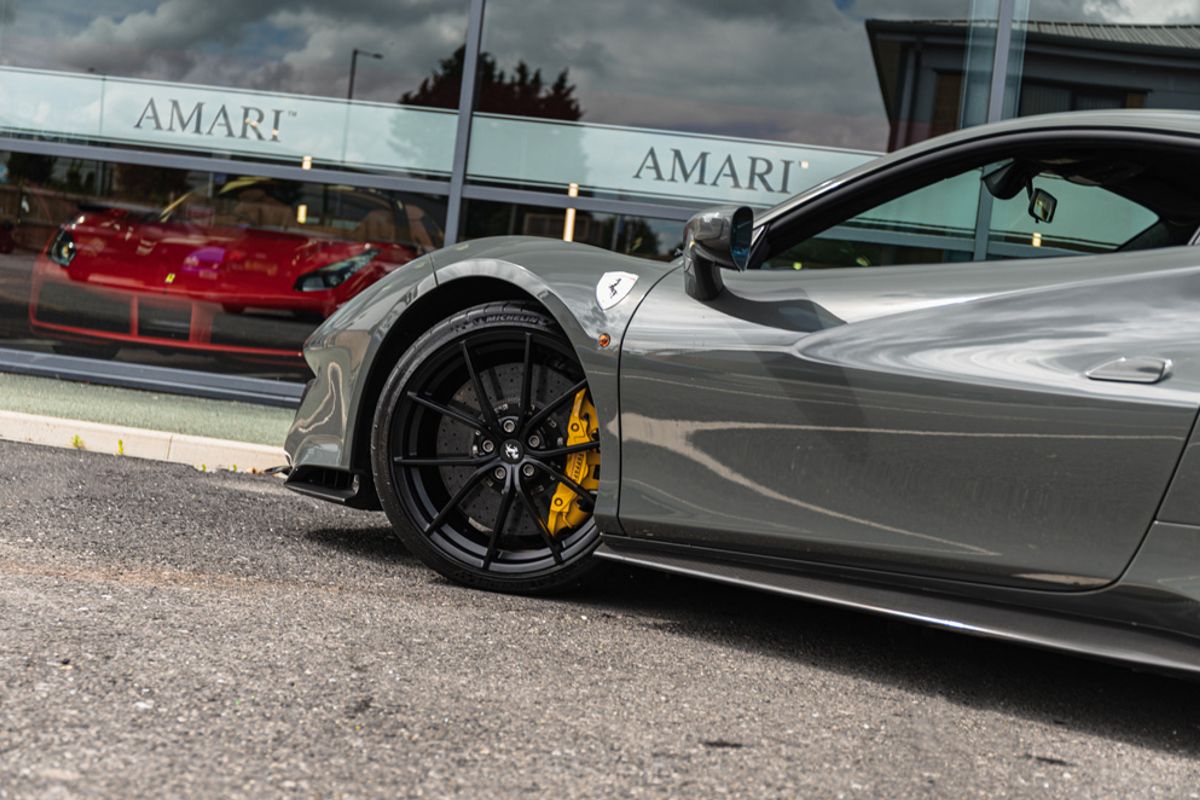 FERRARI 488 PISTA COUPE 3.9 VS 2DR SEMI AUTOMATIC