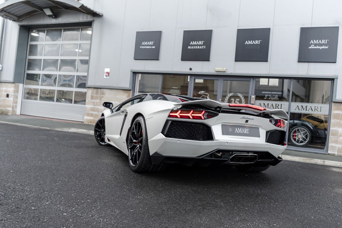 LAMBORGHINI AVENTADOR COUPE 6.5 LP 700-4 PIRELLI EDITION