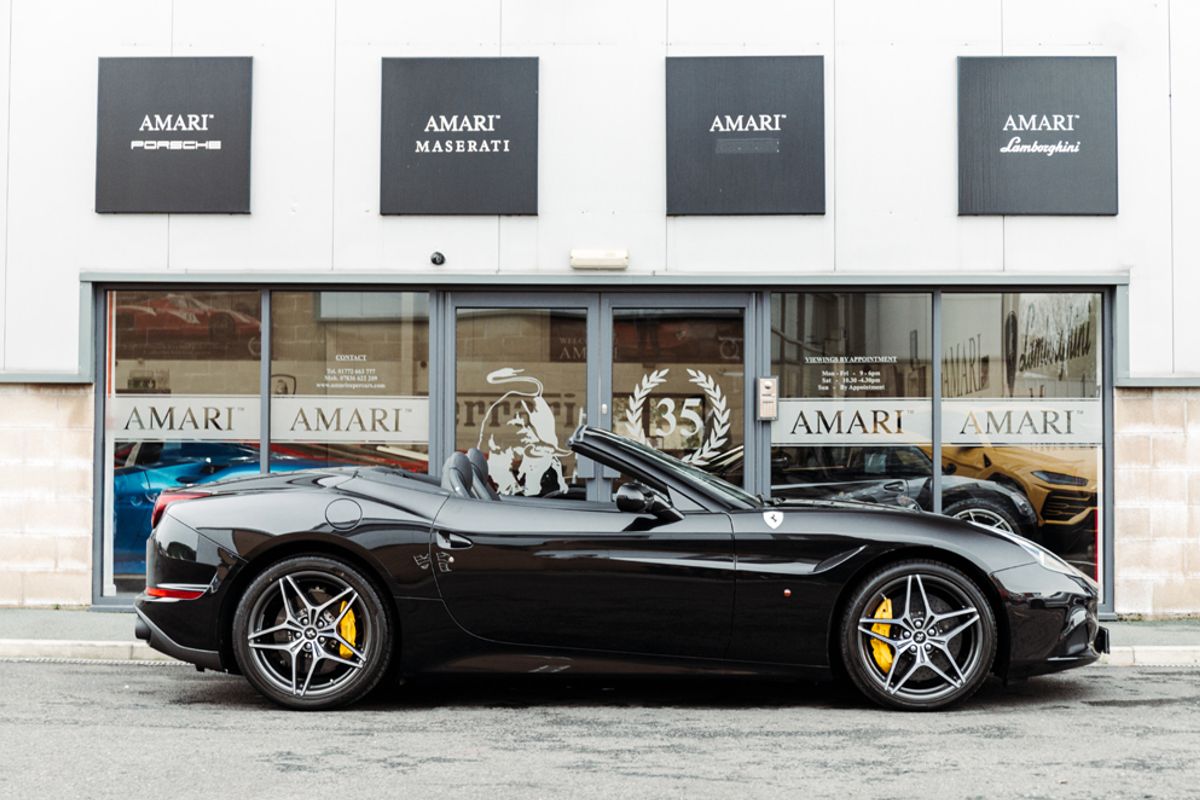 FERRARI CALIFORNIA CONVERTIBLE 3.9 DD 2DR SEMI AUTOMATIC