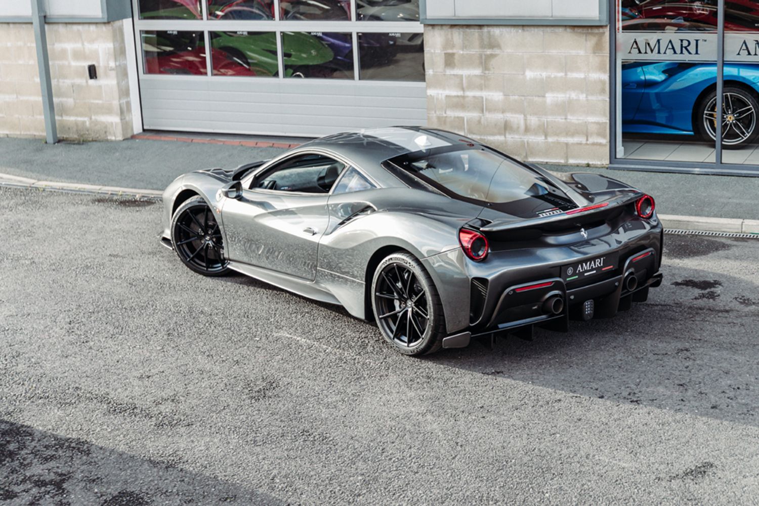 FERRARI 488 PISTA COUPE 3.9 VS 2DR SEMI AUTOMATIC