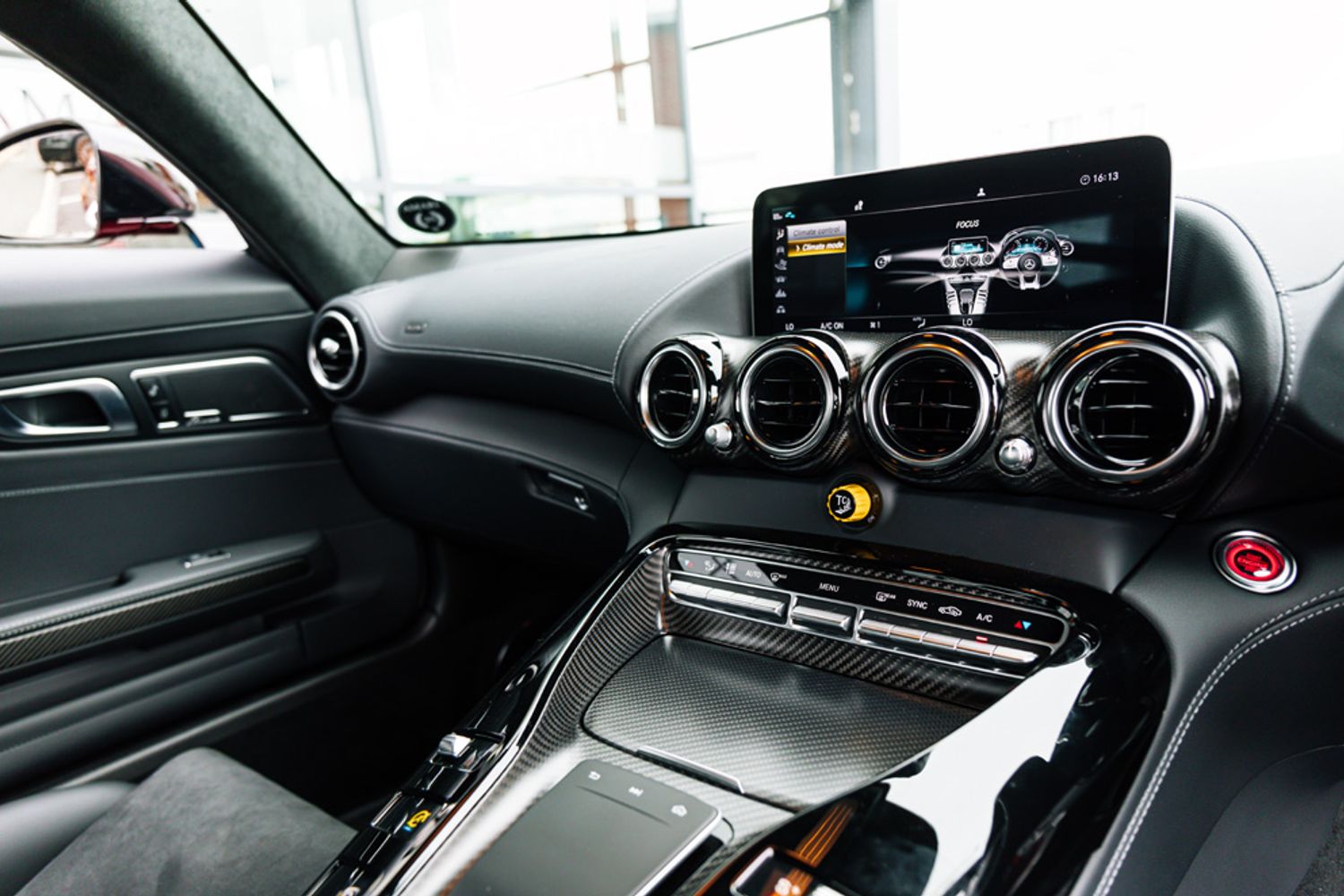 MERCEDES-BENZ GT COUPE 4.0 AMG GT R PRO 3DR SEMI AUTOMATIC