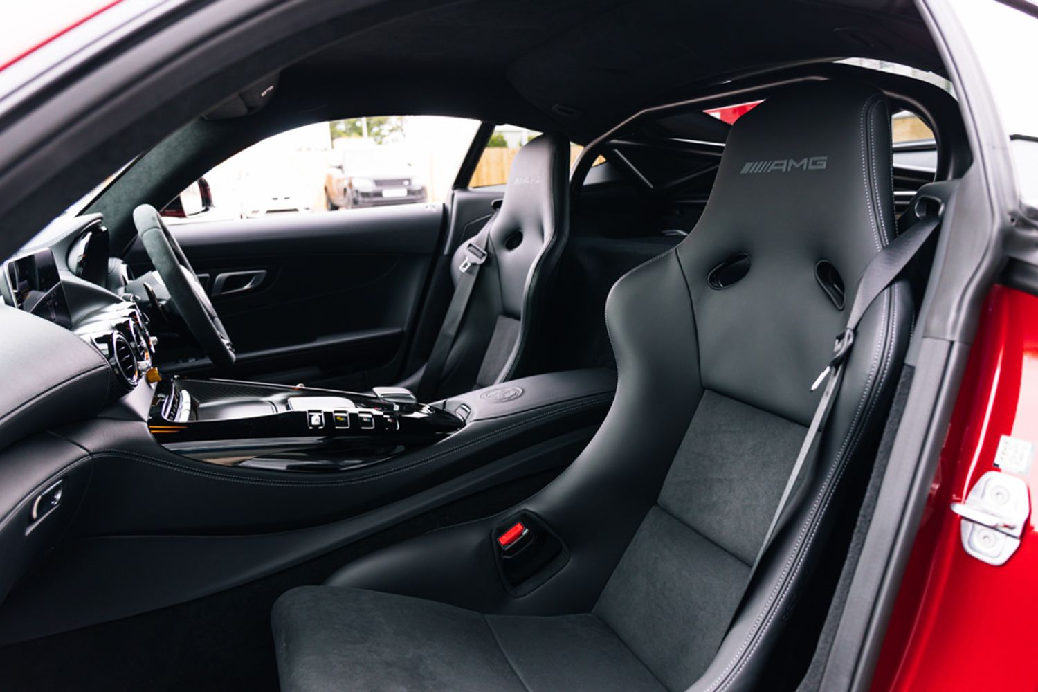 MERCEDES-BENZ GT COUPE 4.0 AMG GT R PRO 3DR SEMI AUTOMATIC