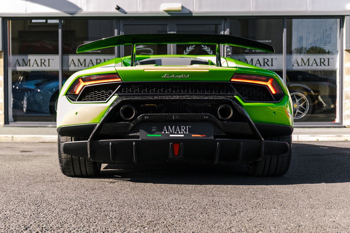 LAMBORGHINI HURACAN COUPE 5.2 LP 640-4 PERFORMANTE 2DR SEMI AUTOMATIC