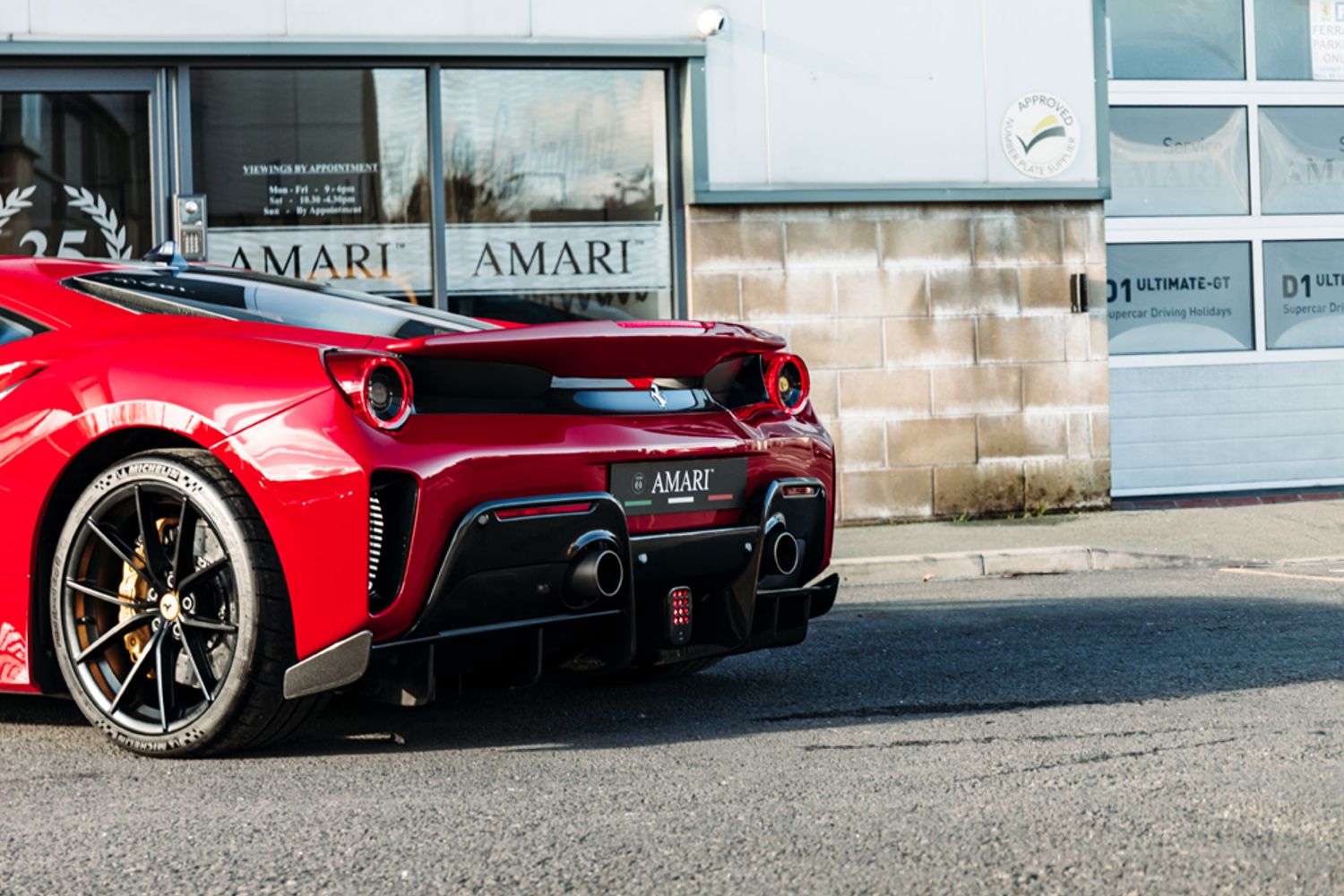 FERRARI 488 PISTA COUPE 3.9 VS 2DR SEMI AUTOMATIC