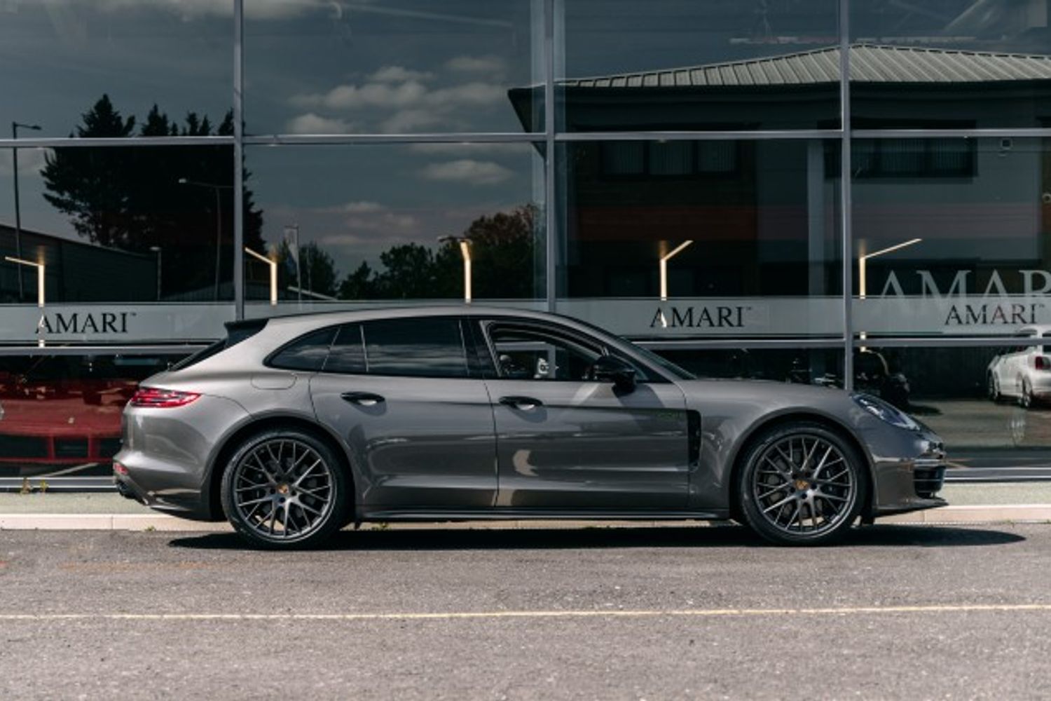 PORSCHE PANAMERA HYBRID ELECTRIC ESTATE 2.9 4 E-HYBRID SPORT TURISMO 5DR SEMI AUTOMATIC