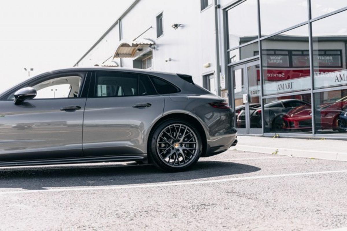 PORSCHE PANAMERA HYBRID ELECTRIC ESTATE 2.9 4 E-HYBRID SPORT TURISMO 5DR SEMI AUTOMATIC