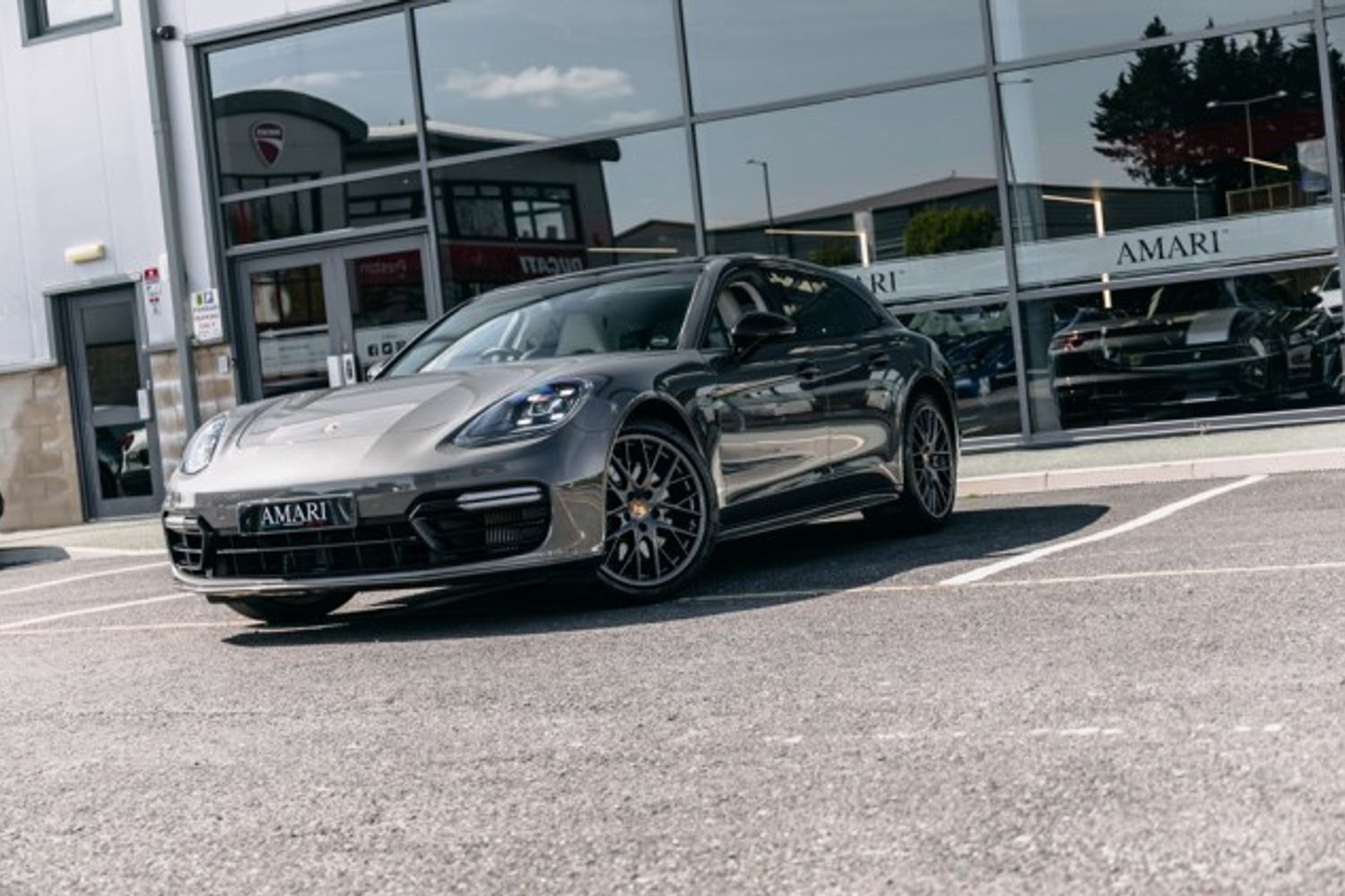 PORSCHE PANAMERA HYBRID ELECTRIC ESTATE 2.9 4 E-HYBRID SPORT TURISMO 5DR SEMI AUTOMATIC