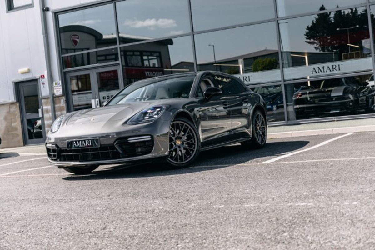 PORSCHE PANAMERA HYBRID ELECTRIC ESTATE 2.9 4 E-HYBRID SPORT TURISMO 5DR SEMI AUTOMATIC