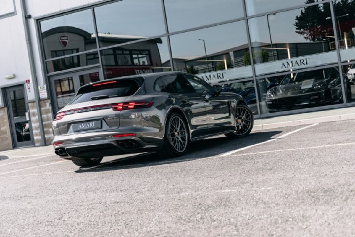 PORSCHE PANAMERA HYBRID ELECTRIC ESTATE 2.9 4 E-HYBRID SPORT TURISMO 5DR SEMI AUTOMATIC