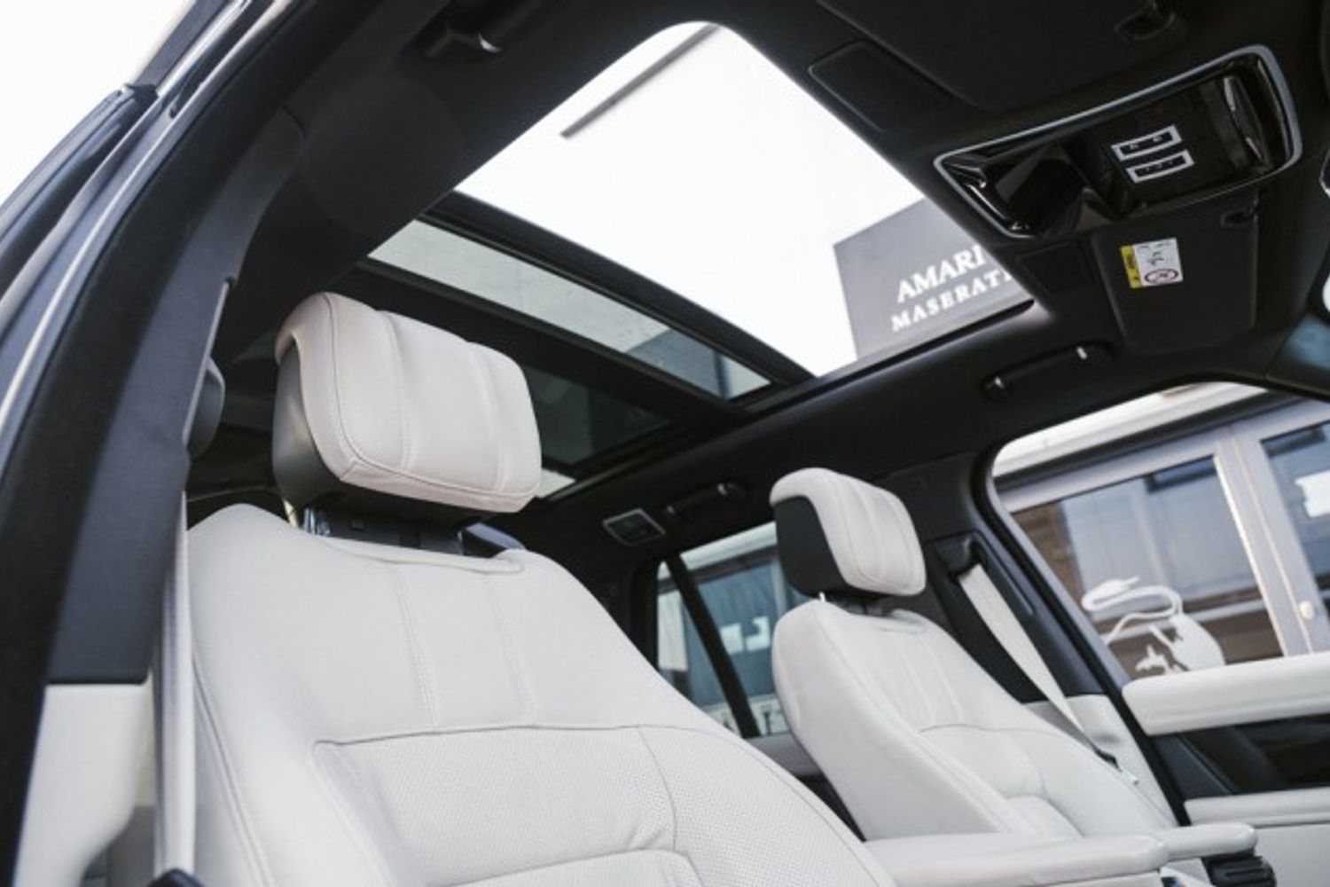 LAND ROVER RANGE ROVER HYBRID ELECTRIC ESTATE 2.0 VOGUE 5DR AUTOMATIC