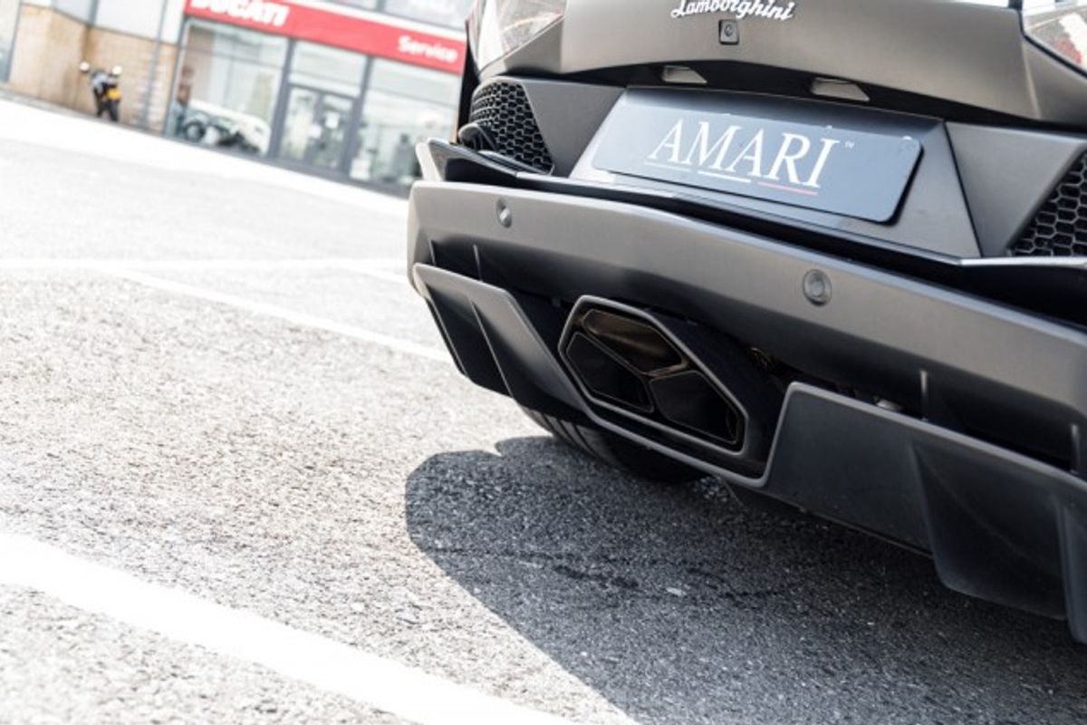 LAMBORGHINI AVENTADOR CONVERTIBLE 6.5 LP 740-4 S ROADSTER 2DR SEMI AUTOMATIC