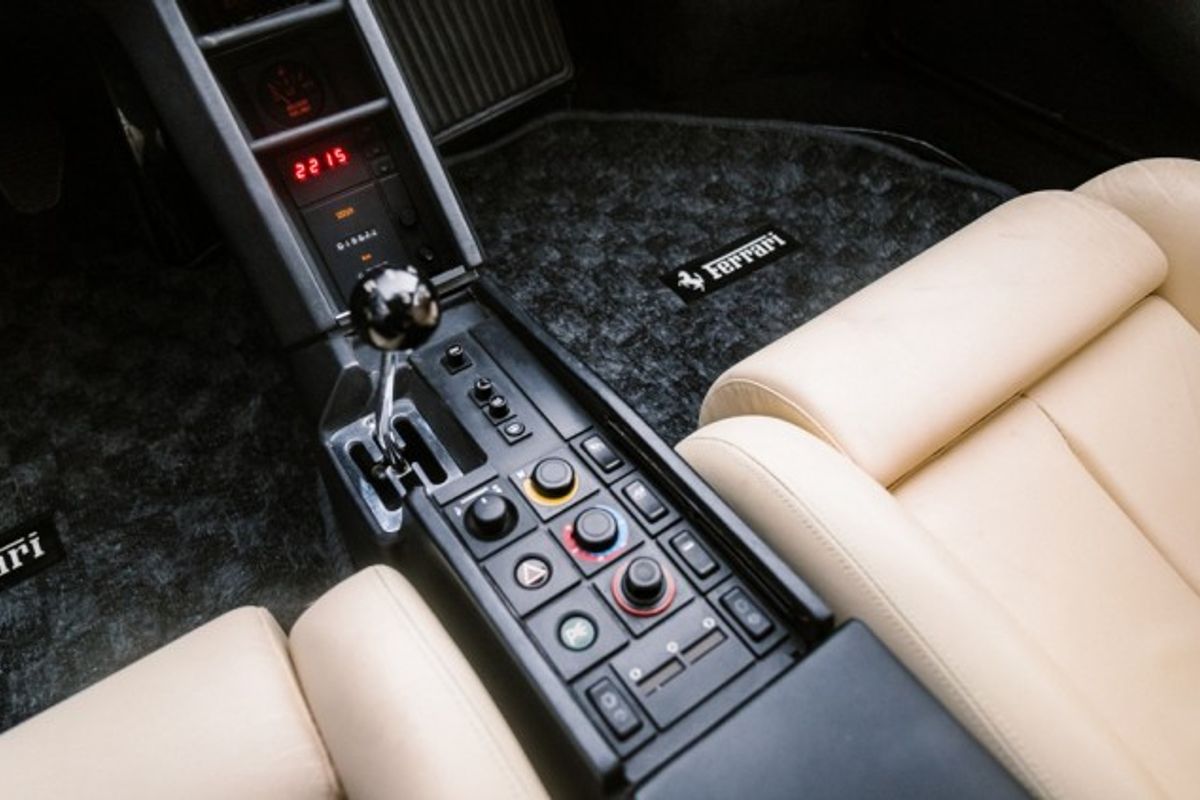 FERRARI TESTAROSSA 4.9 Coupe