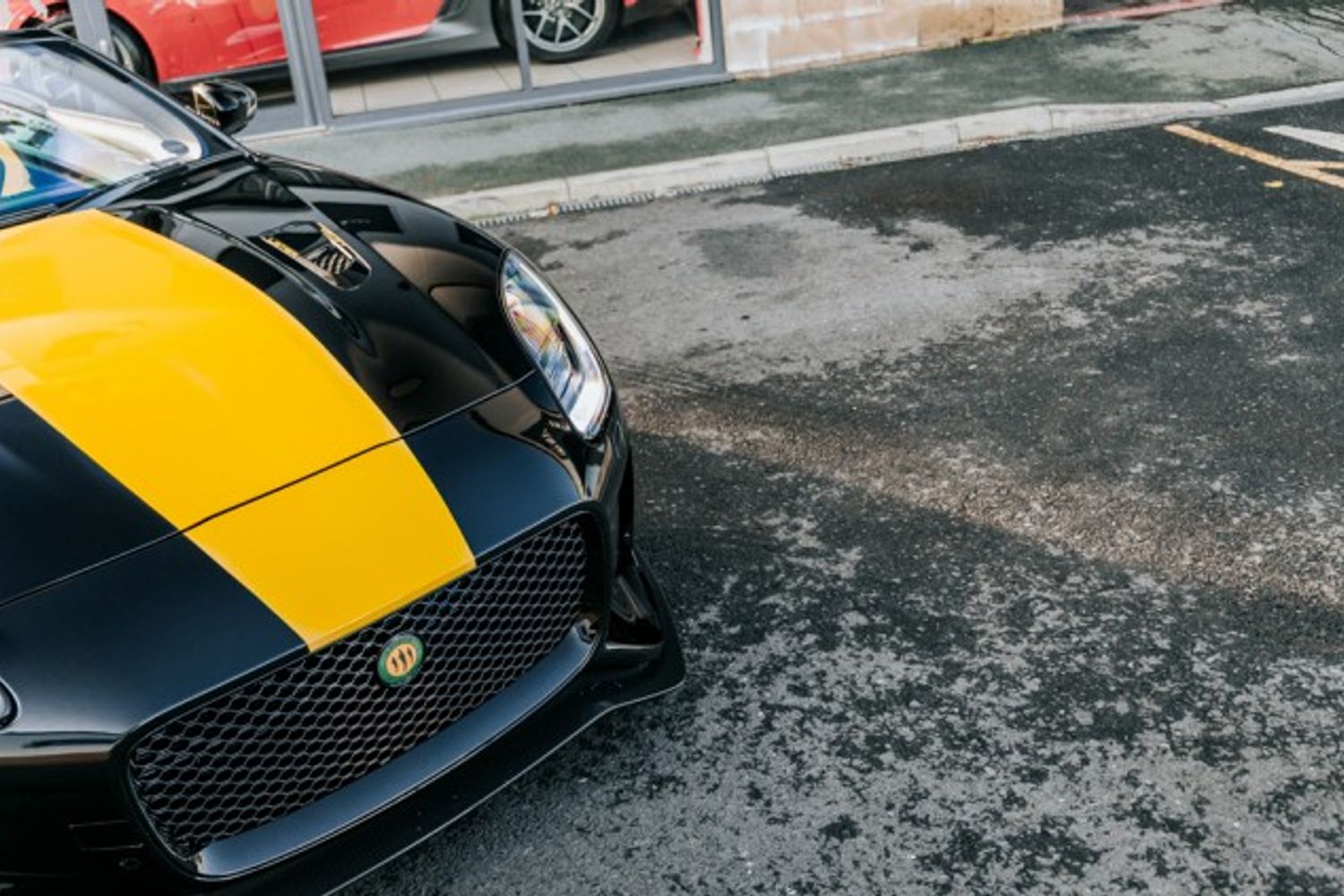 JAGUAR F-TYPE CONVERTIBLE 5.0 V8 R AWD 2DR LISTER LFT