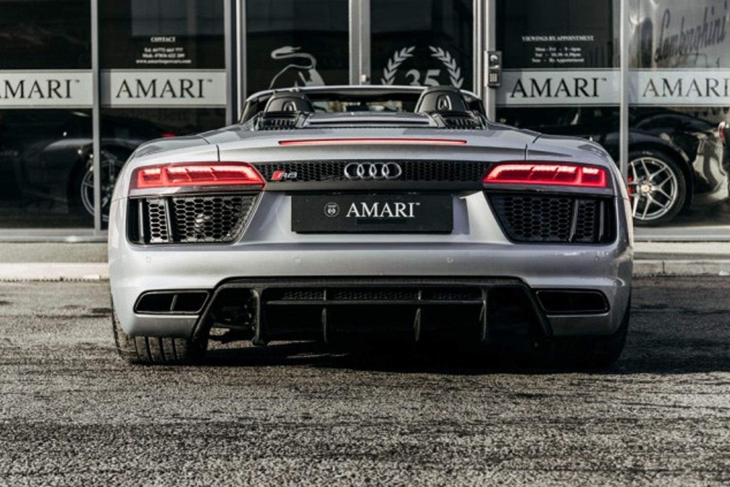 AUDI R8 CONVERTIBLE 5.2 SPYDER V10 QUATTRO 2DR SEMI AUTOMATIC