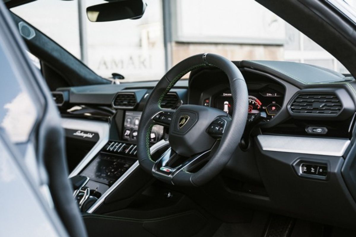 LAMBORGHINI URUS ESTATE 4.0 V8 5DR AUTOMATIC