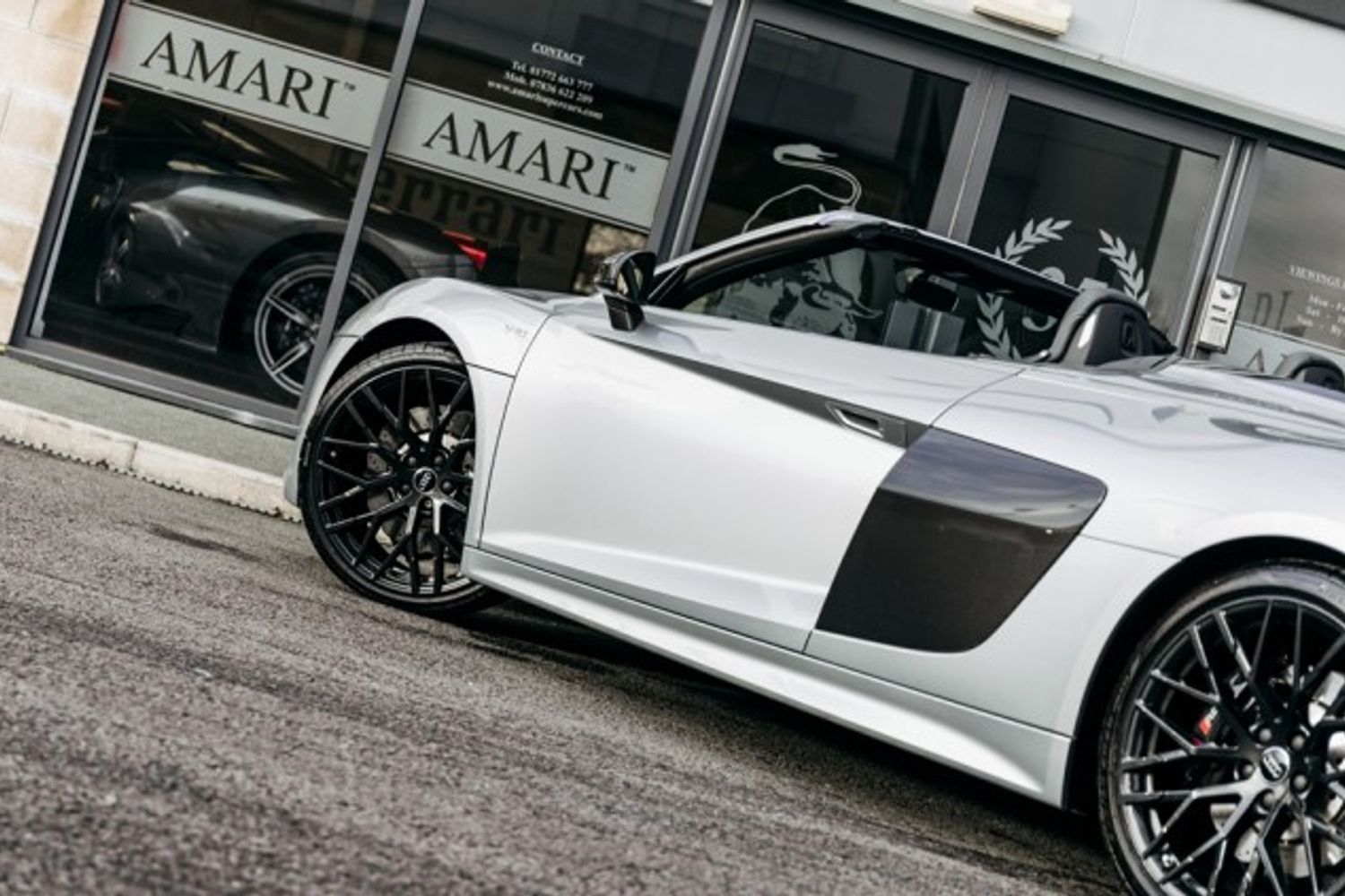 AUDI R8 CONVERTIBLE 5.2 SPYDER V10 QUATTRO 2DR SEMI AUTOMATIC