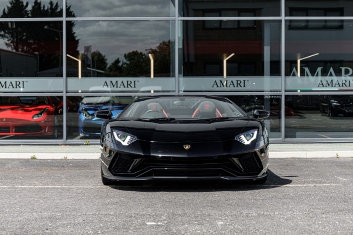 LAMBORGHINI AVENTADOR CONVERTIBLE 6.5 LP 740-4 S ROADSTER 2DR SEMI AUTOMATIC