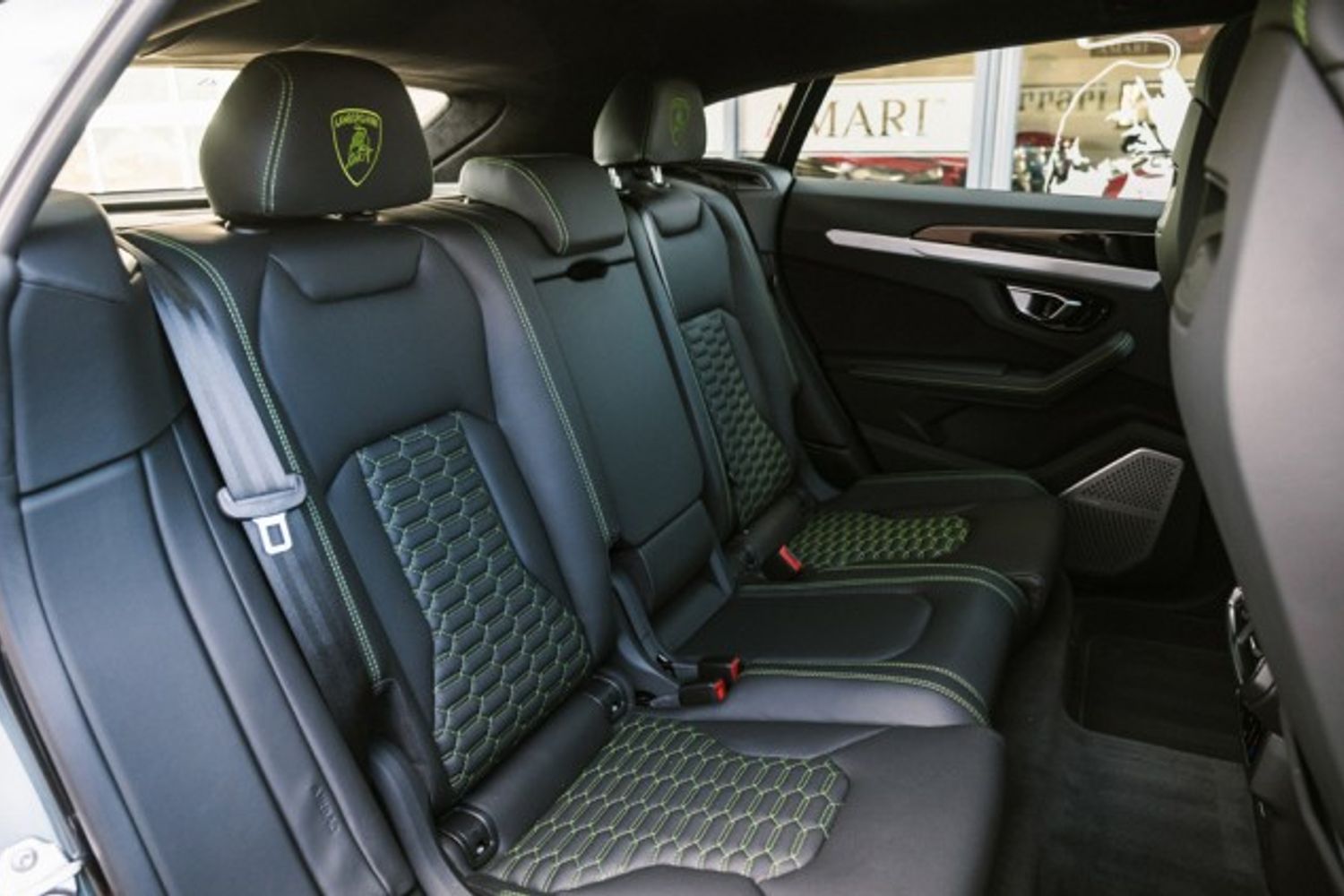 LAMBORGHINI URUS ESTATE 4.0 V8 5DR AUTOMATIC