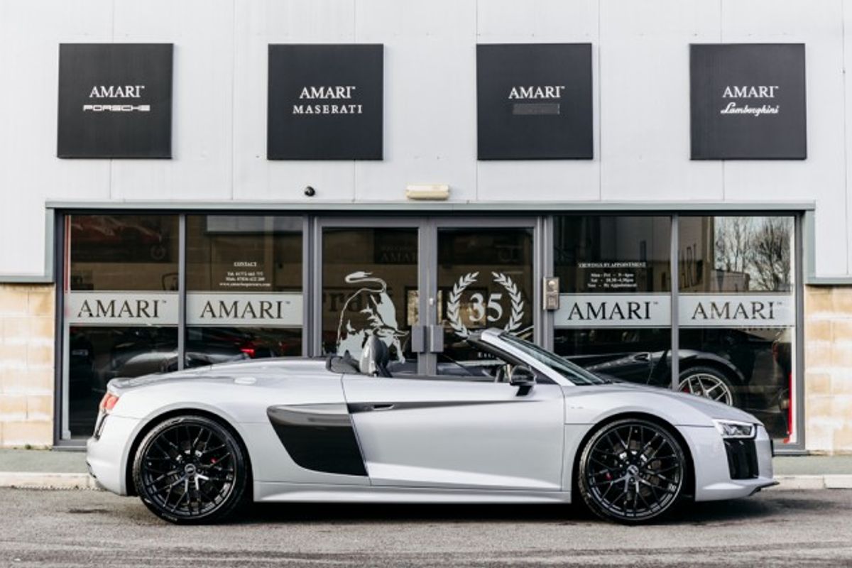 AUDI R8 CONVERTIBLE 5.2 SPYDER V10 QUATTRO 2DR SEMI AUTOMATIC