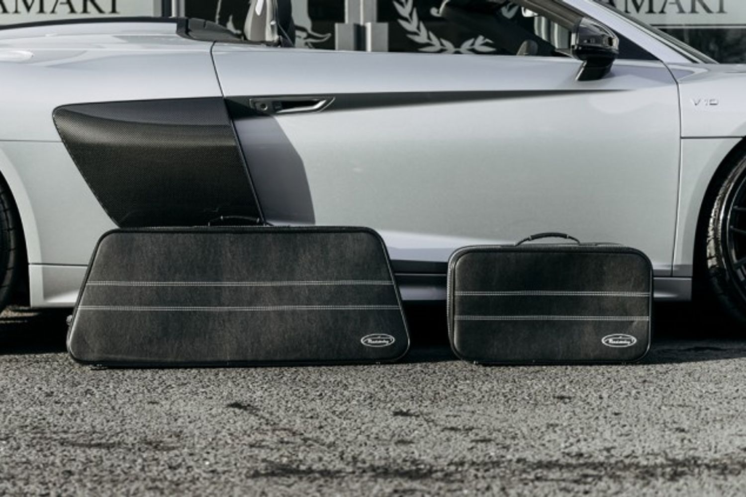 AUDI R8 CONVERTIBLE 5.2 SPYDER V10 QUATTRO 2DR SEMI AUTOMATIC